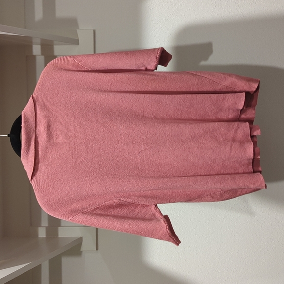 Panther Petite Pink Button Down Top SIZE Medium - Picture 4 of 4